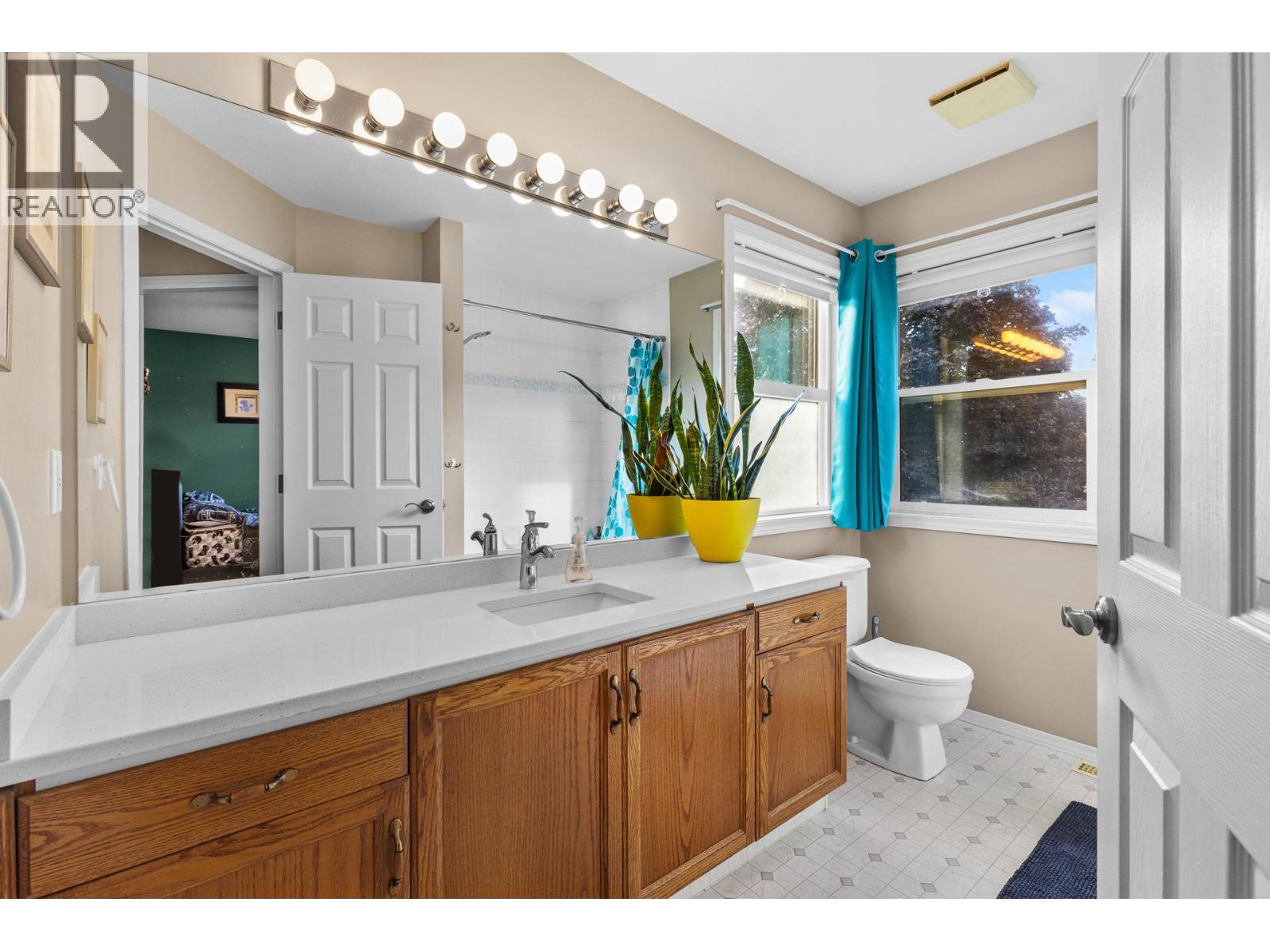  138 Applebrooke Crescent, Kelowna