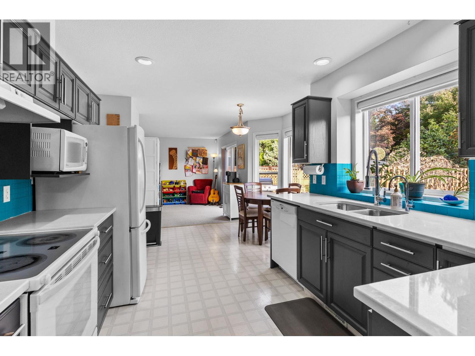 138 Applebrooke Crescent, Kelowna