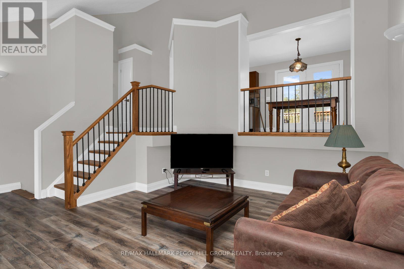 5900 Old Mill Road, Essa, Ontario, L0M1T0, Essa, Ontario — photo 2 of 5