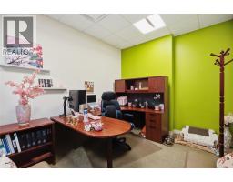 1370 Summit Drive Unit# B, Kamloops, BC V2C1T8 Photo 28