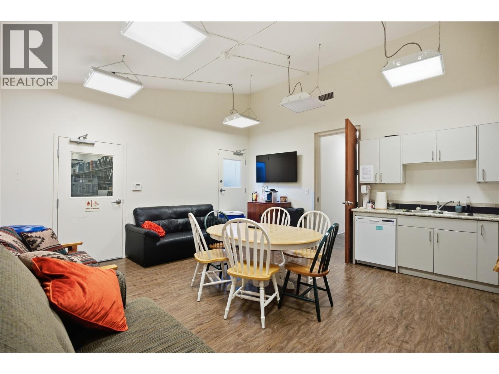 B 1370 Summit Drive, Kamloops