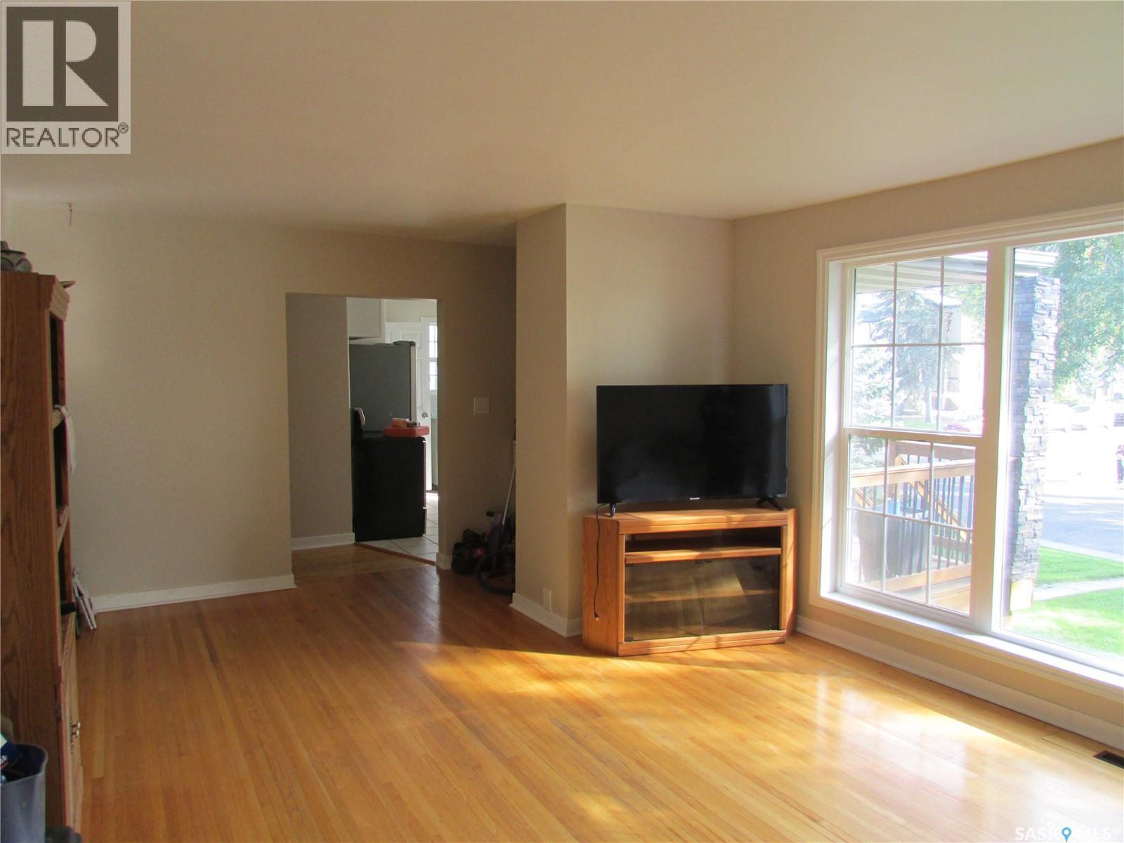 204 19th AVENUE, Regina — photo 15