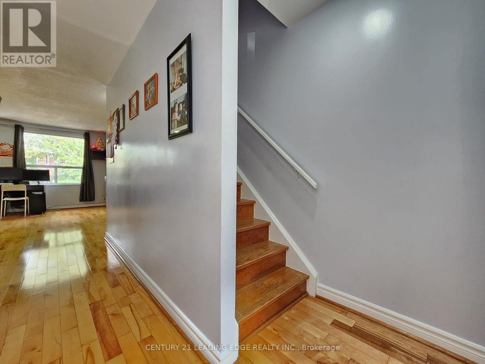 #82 203 LOTHERTON PATHWAY - Image 8