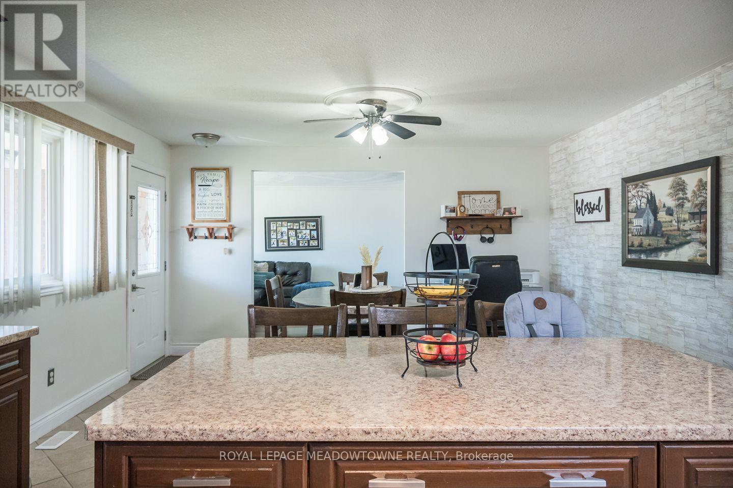 180 WEST SIDE ROAD - Image 15