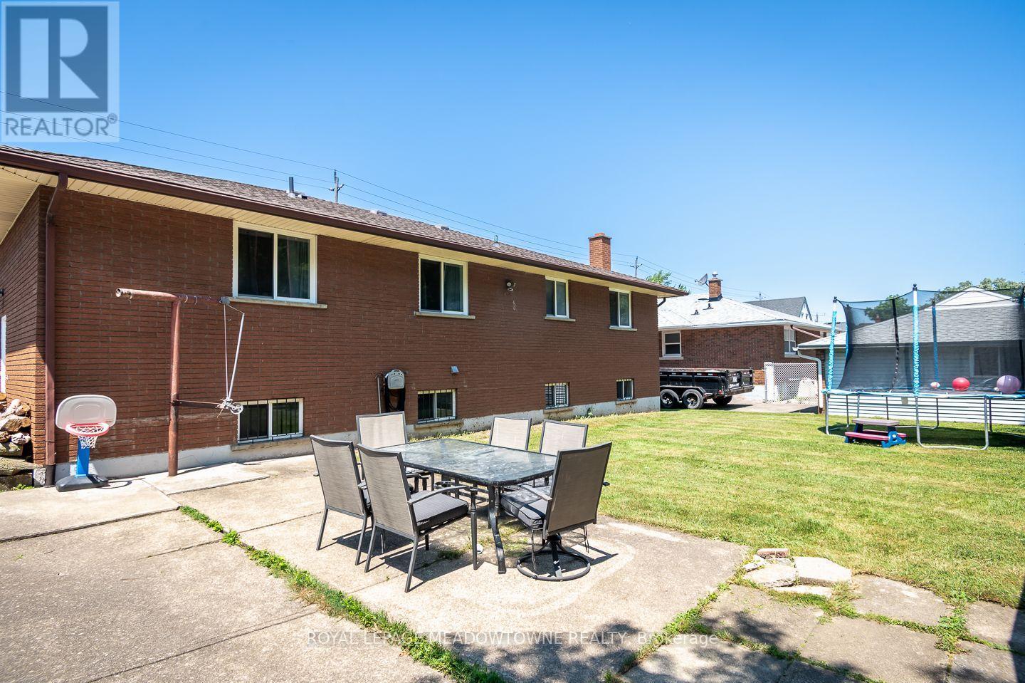 180 WEST SIDE ROAD - Image 35