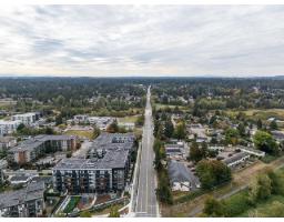19751 54a Avenue, Langley, BC V3A3W4 Photo 40