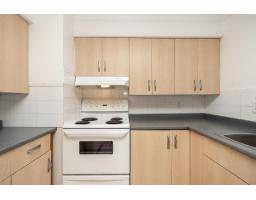 19751 54a Avenue, Langley, BC V3A3W4 Photo 7