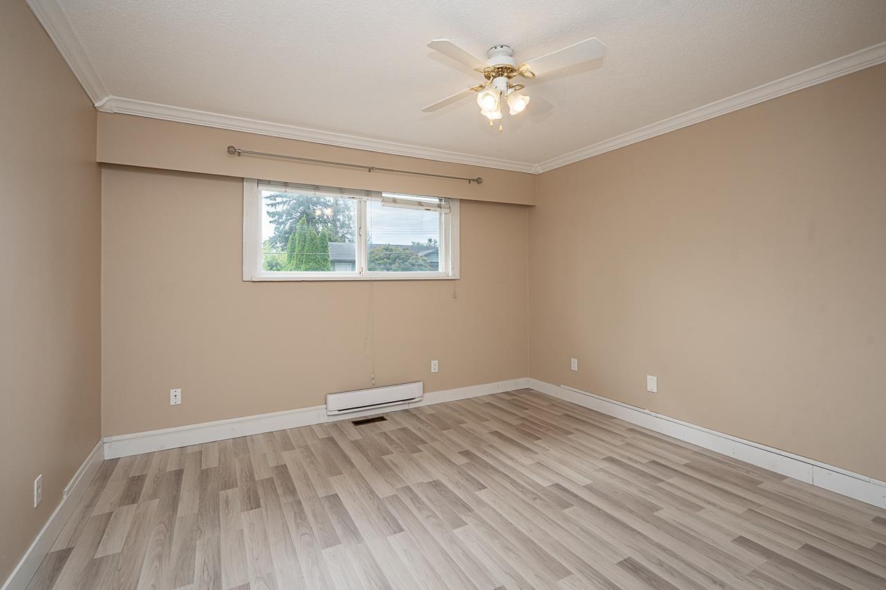 19751 54A AVENUE, Langley