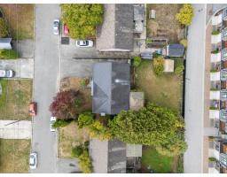 19751 54a Avenue, Langley, BC V3A3W4 Photo 30