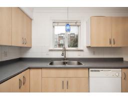 19751 54a Avenue, Langley, BC V3A3W4 Photo 8