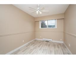 19751 54a Avenue, Langley, BC V3A3W4 Photo 12