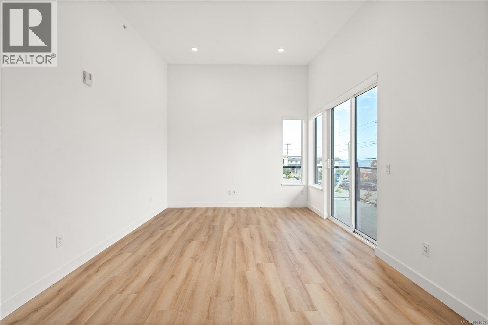 #302 7181 Lantzville Rd - Image 3