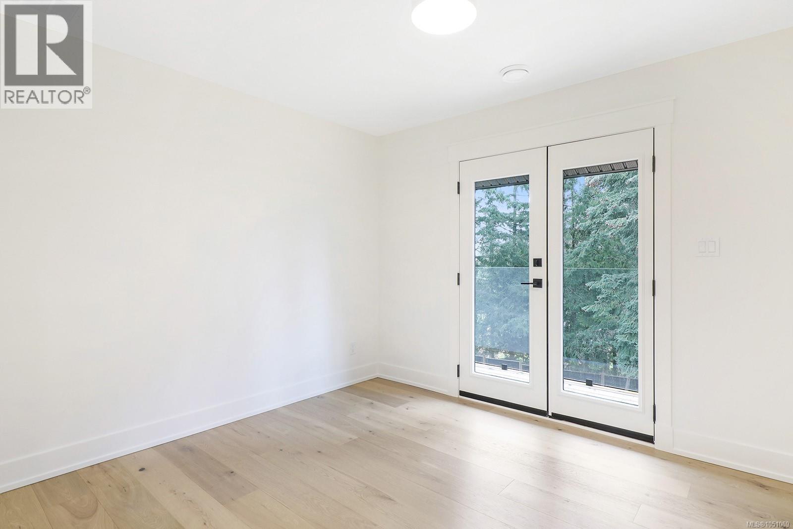 177 Sunningdale Rd E - 36