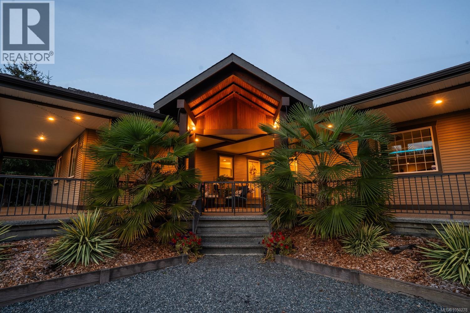 2070 Saras Way, Nanaimo, British Columbia, V9X1K6, Nanaimo, British Columbia — photo 1 of 5