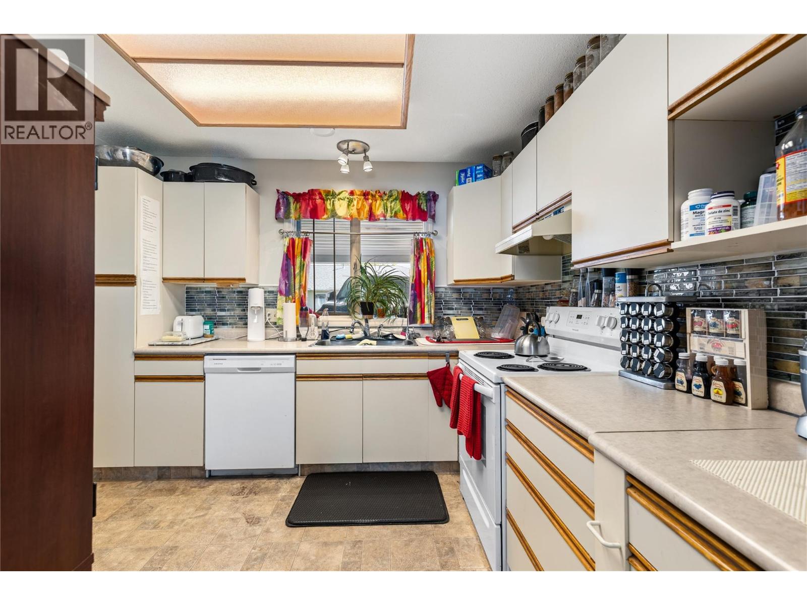 #49 3900 27 Avenue - 8