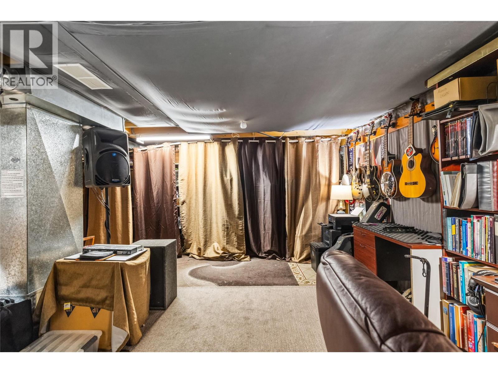 #49 3900 27 Avenue - 36