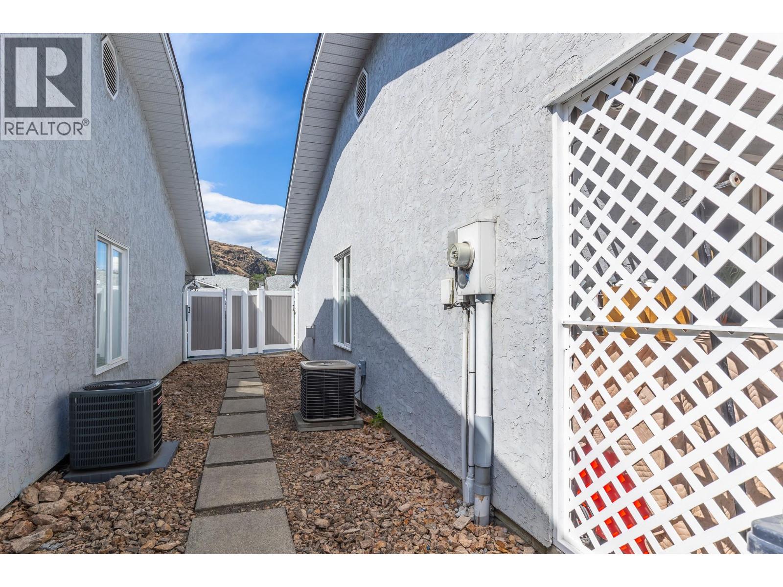 #49 3900 27 Avenue - 42