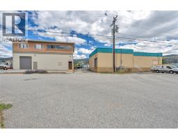 1505 Main Street, Penticton, BC V2A5G7 Photo 9