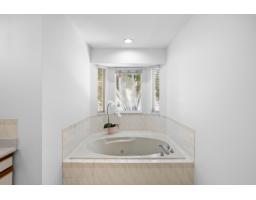 12201 67a Avenue, Surrey, BC V3W0L9 Photo 21