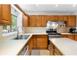 12201 67a Avenue, Surrey, BC V3W0L9 Photo 7