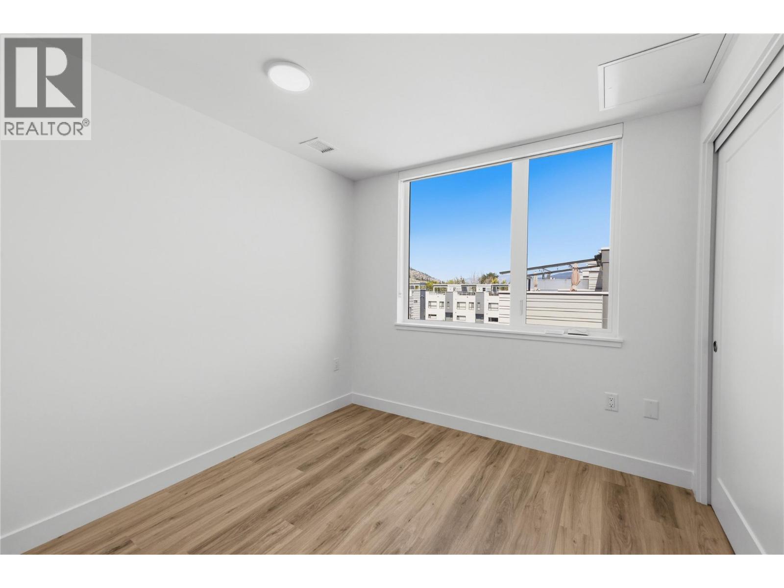 270 Riverside Drive Unit# 412, Penticton