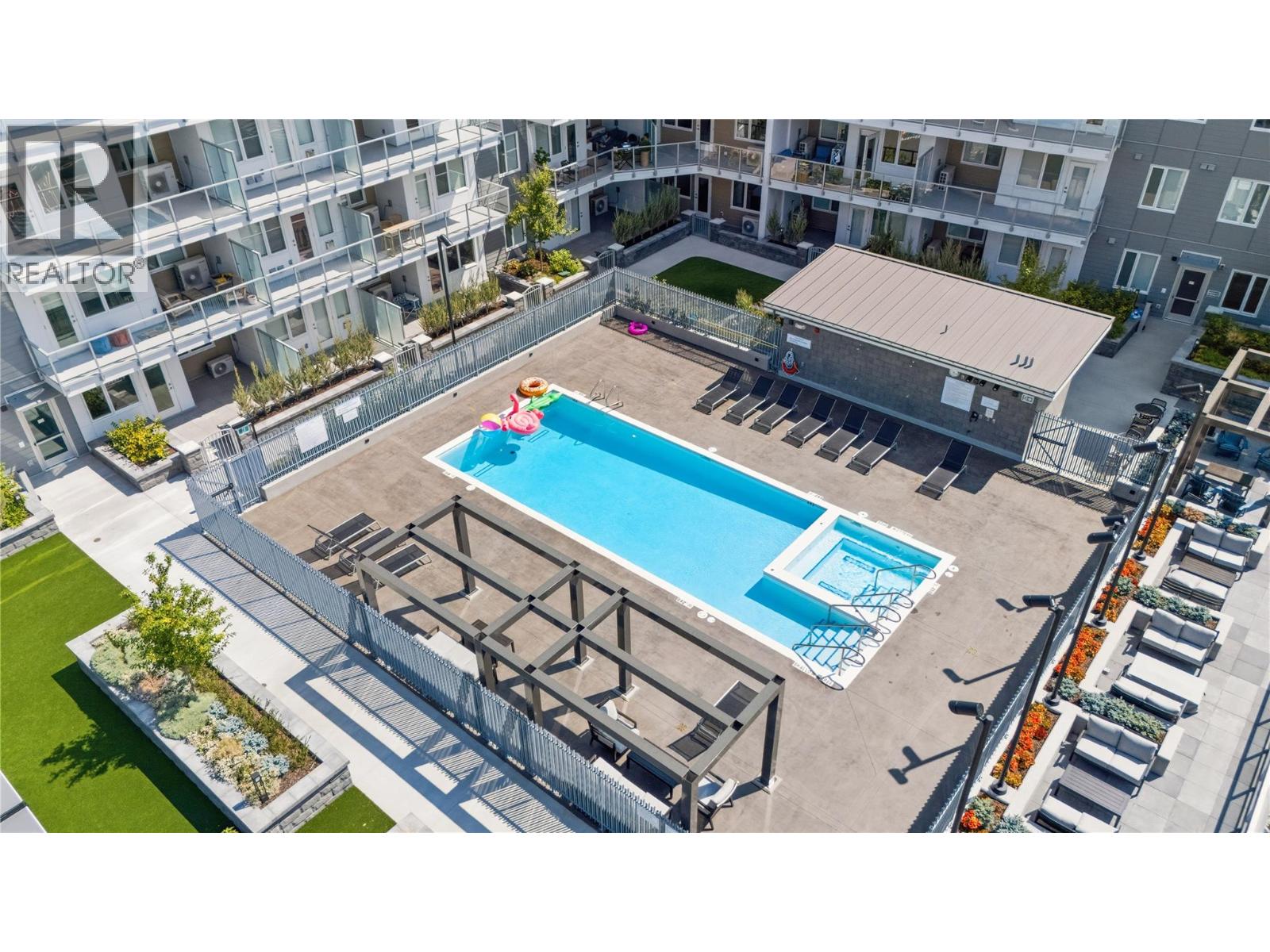 270 Riverside Drive Unit# 412, Penticton
