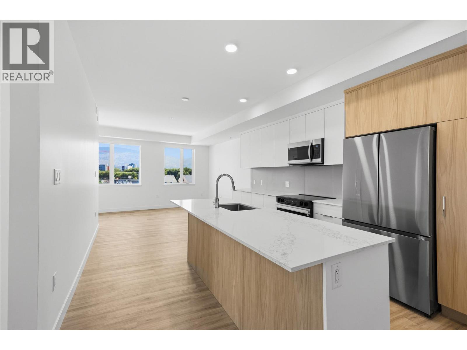 270 Riverside Drive Unit# 412, Penticton