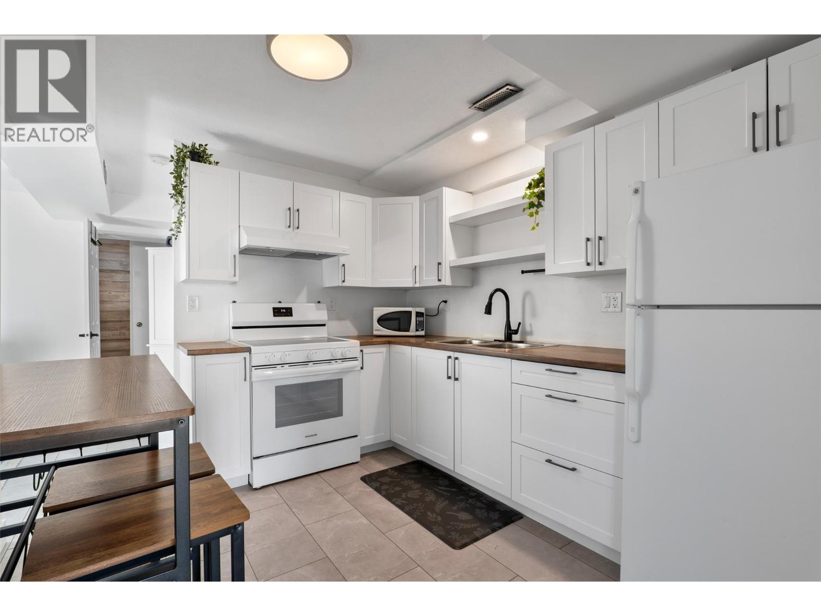 126 Bestwick Drive - 23