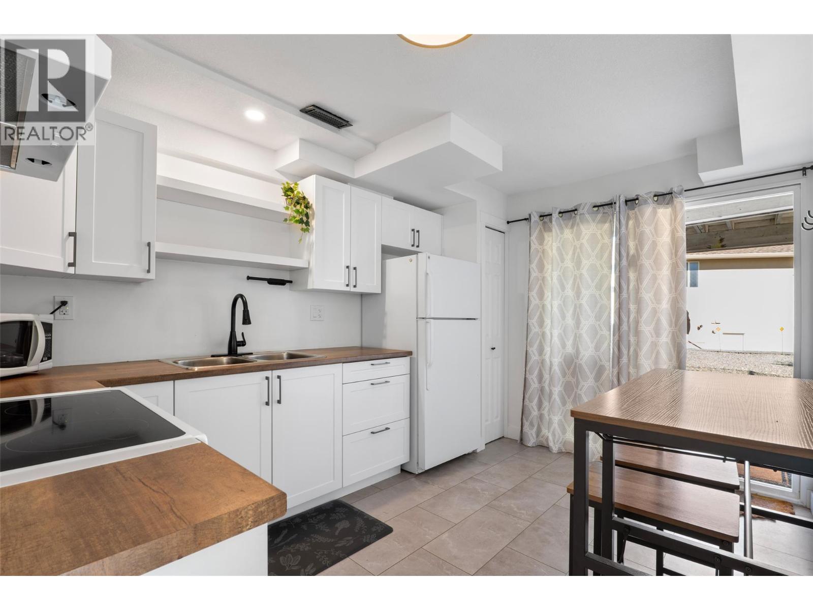 126 Bestwick Drive - 24