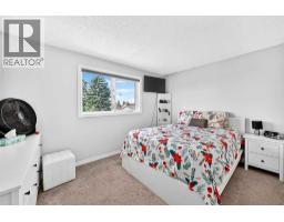 Bedroom - 4610 43 Street Ne, Calgary, AB T1Y6J5 Photo 15