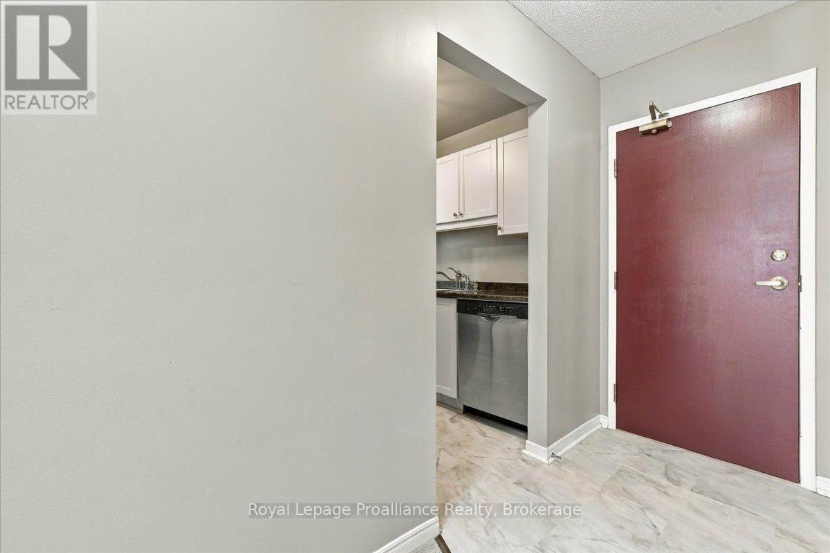 #307B 221 NORTH PARK STREET - 19