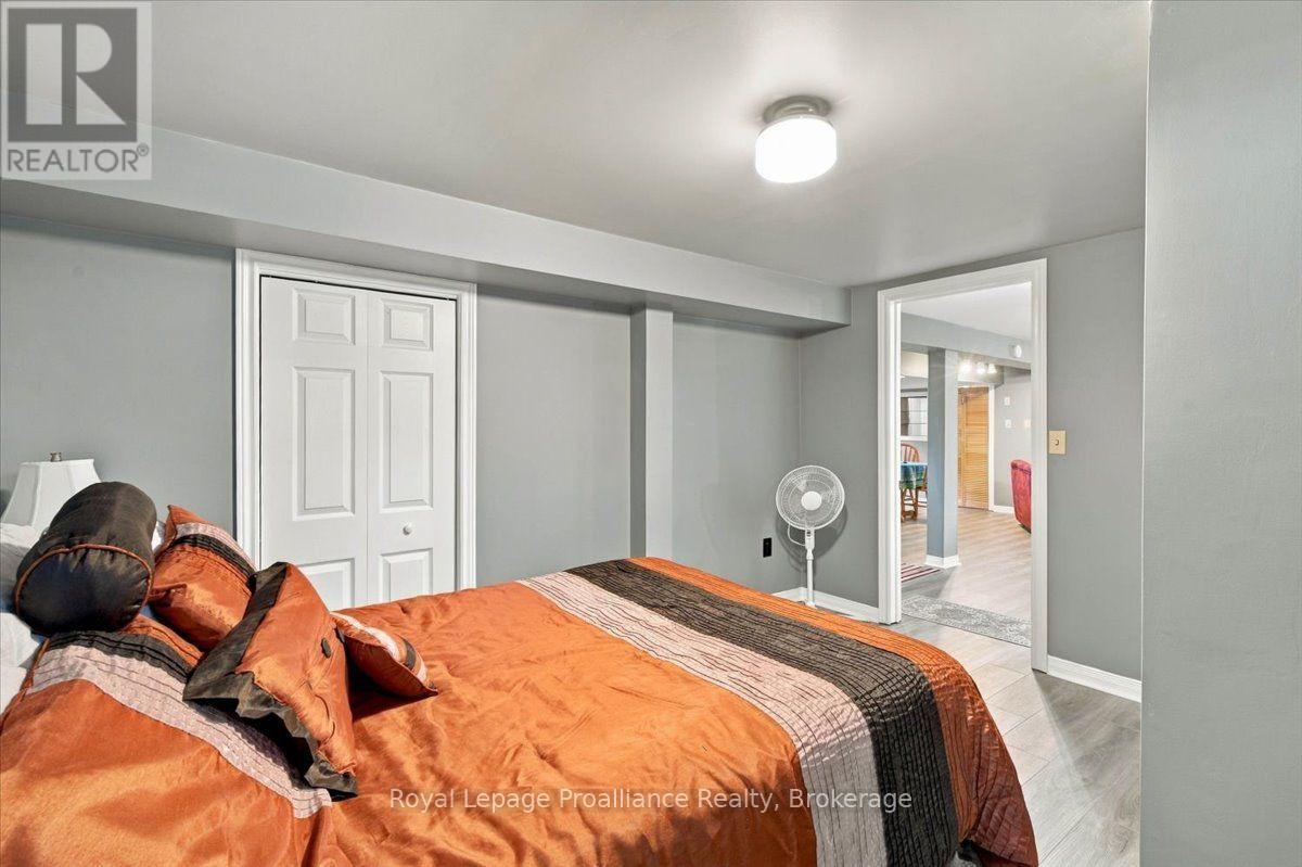 91 CHATTERTON VALLEY CRESCENT - 31