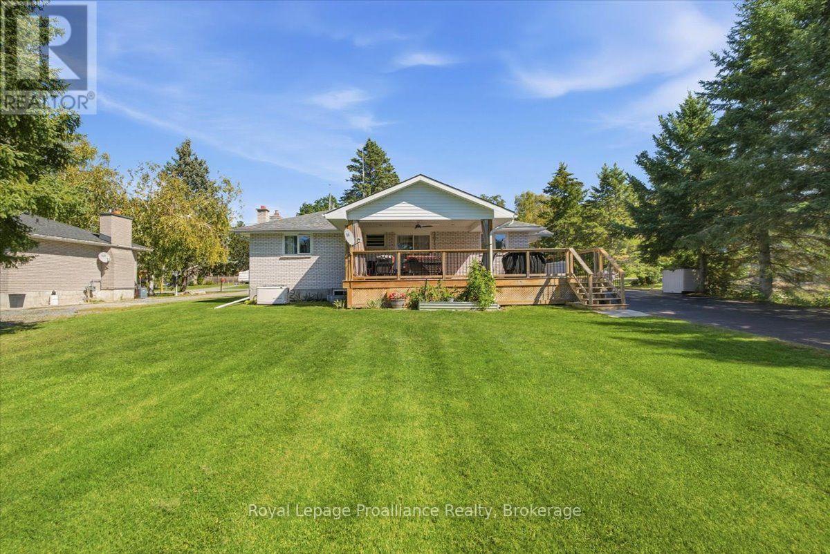 91 CHATTERTON VALLEY CRESCENT - 35