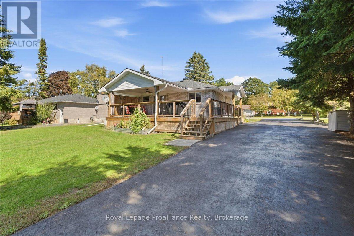 91 CHATTERTON VALLEY CRESCENT - 36