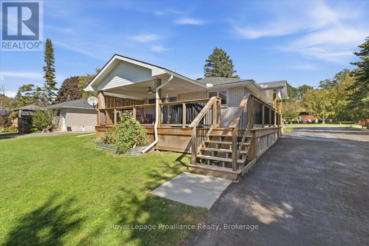 91 CHATTERTON VALLEY CRESCENT - 37