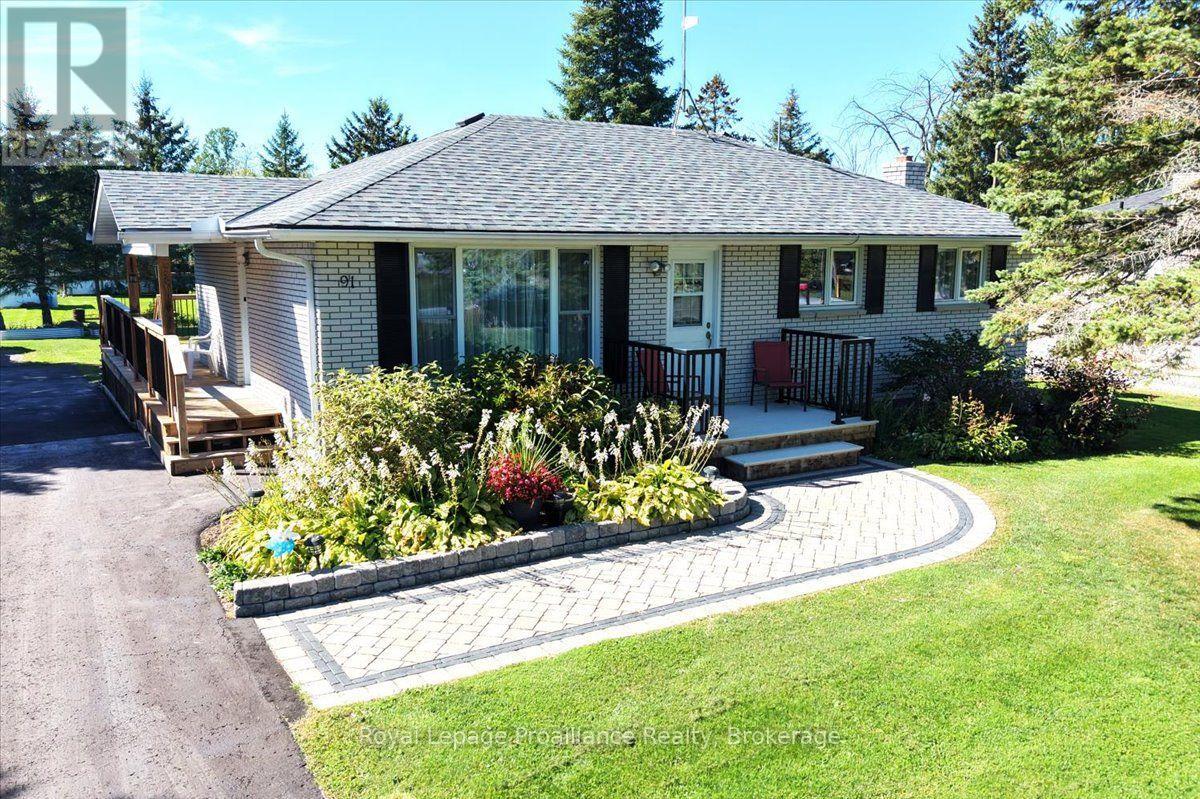 91 CHATTERTON VALLEY CRESCENT - 4