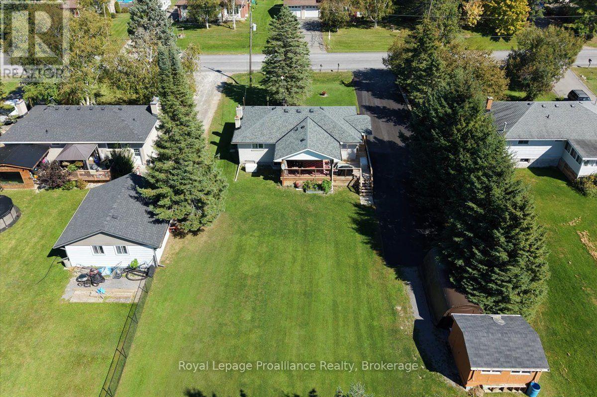 91 CHATTERTON VALLEY CRESCENT - 47