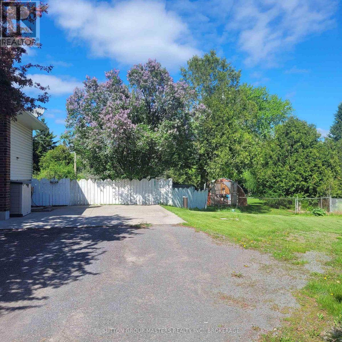 21 MCDONALD CRESCENT - Image 46
