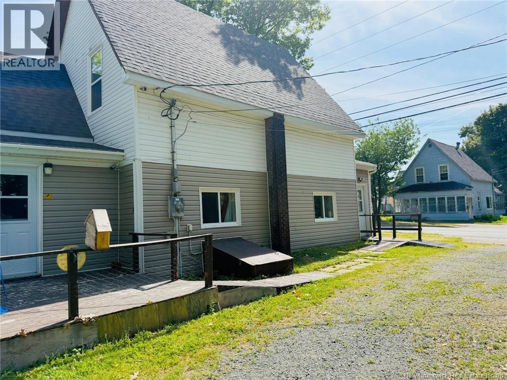249 Wellington Street - Image 4
