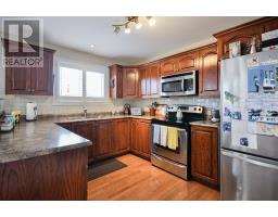 311 Southeast Road thumbnail 11