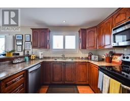 311 Southeast Road thumbnail 12