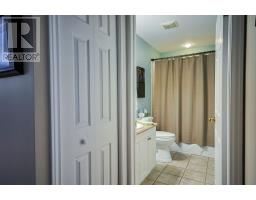 311 Southeast Road thumbnail 33