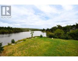 311 Southeast Road thumbnail 4
