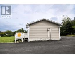 311 Southeast Road thumbnail 47