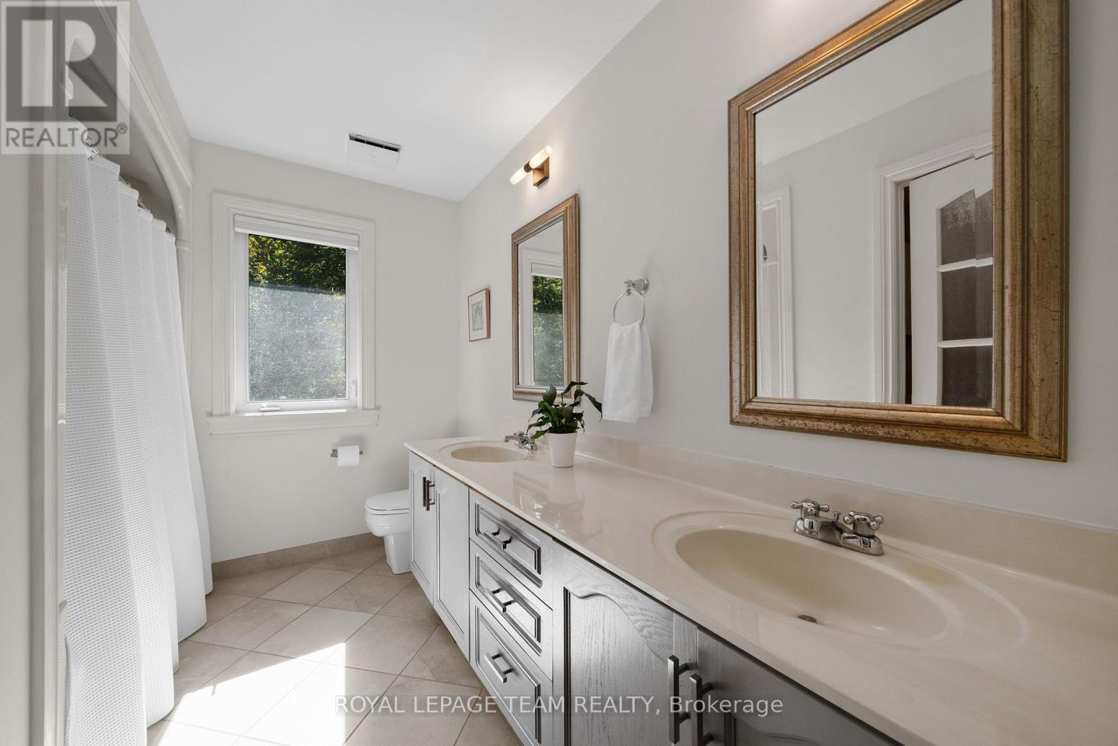 1414 SHERRUBY WAY - Image 34