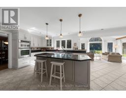 Kitchen - 1414 Sherruby Way, Ottawa, ON K2W1B1 Photo 15
