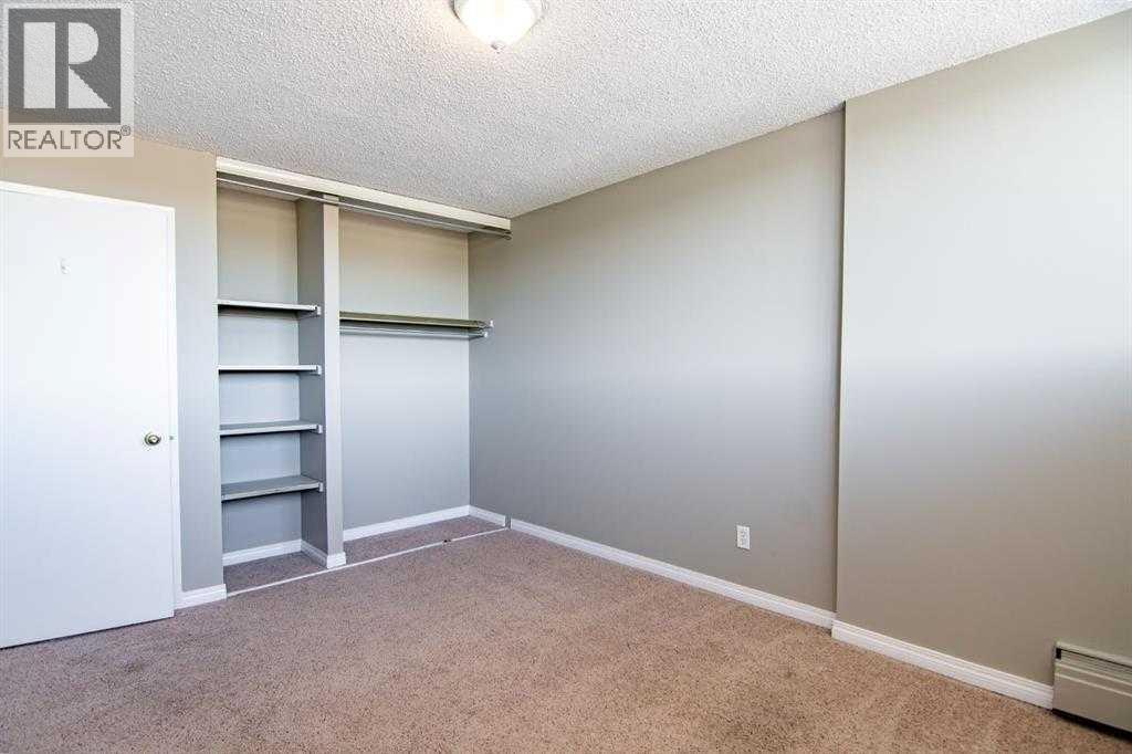 #405 4820 47 Avenue - 33