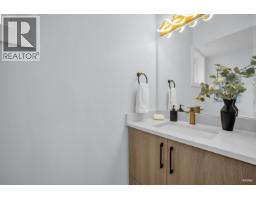 2619 Mcgill Street, Vancouver, BC V5K1H2 Photo 11