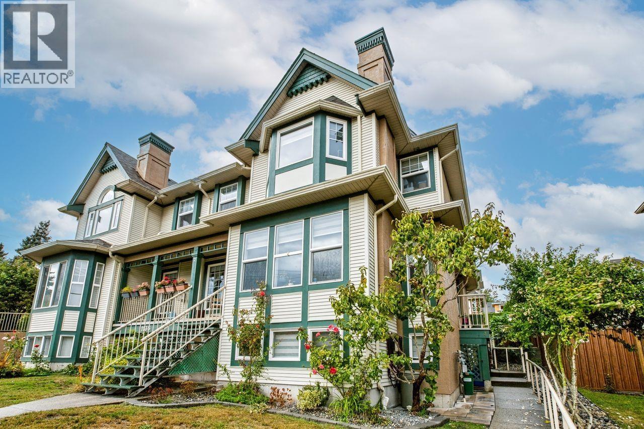 3 1135 CARTIER AVENUE