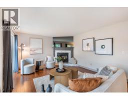 704 1180 Falcon Drive, Coquitlam, BC V3E2K7 Photo 8